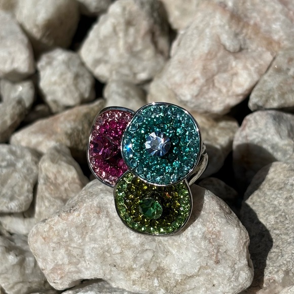 Tri-Color Crystal Ring - Picture 9 of 10